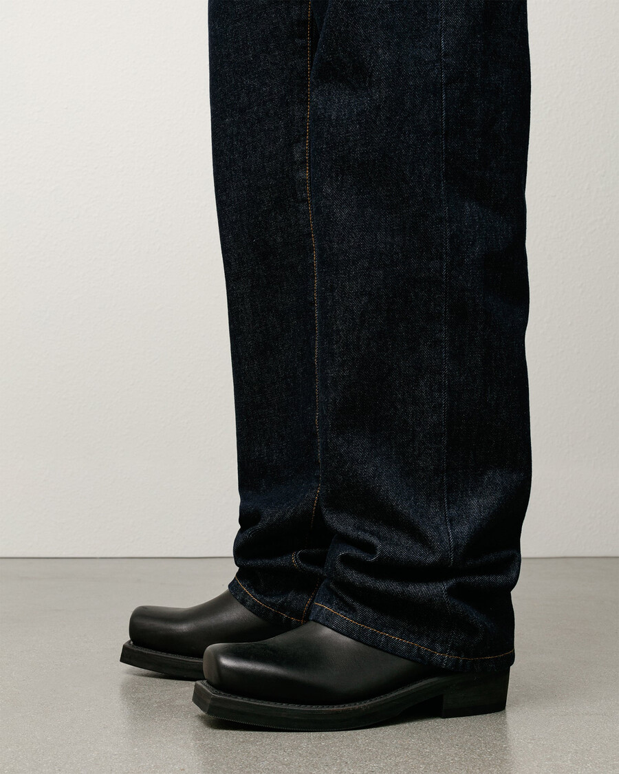 entspannte jeans aus denim