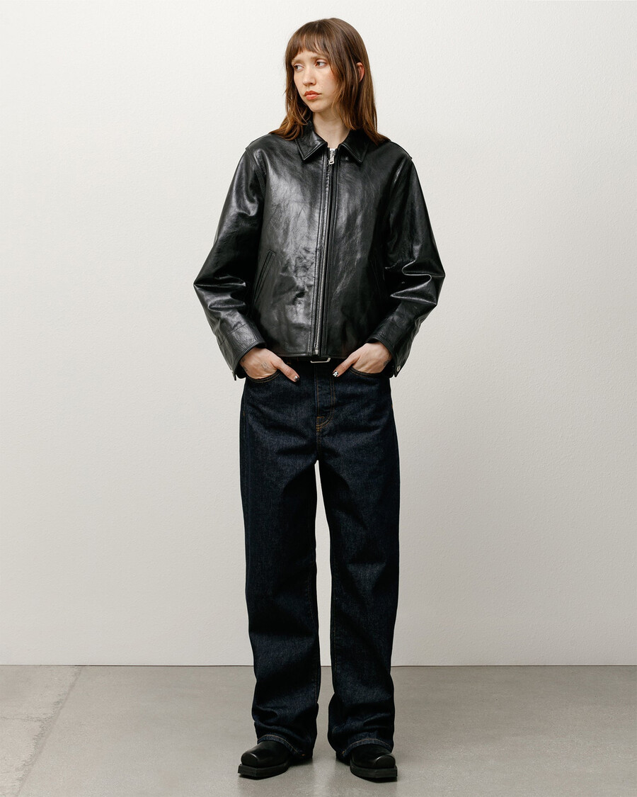 entspannte jeans aus denim