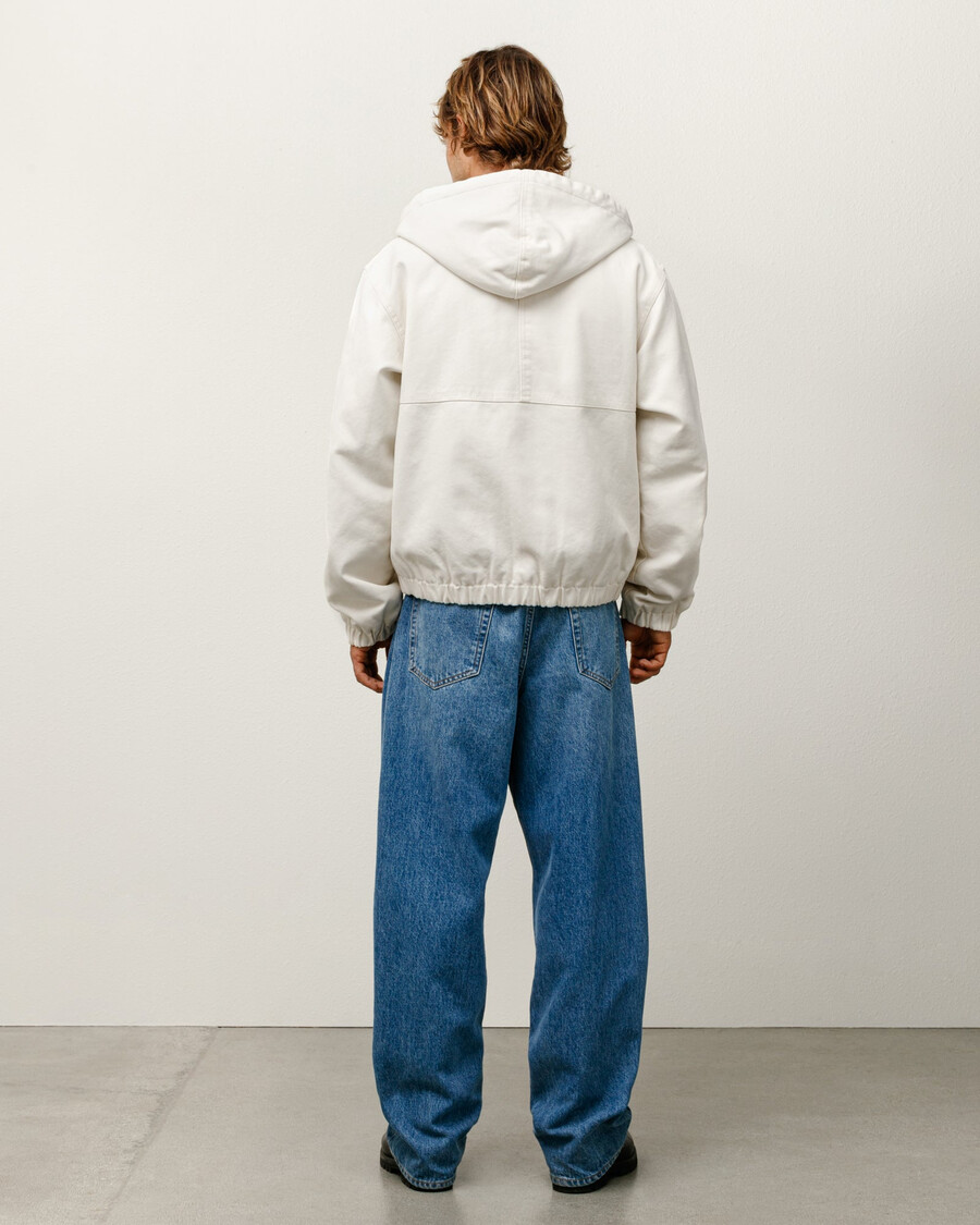 isolierte arbeitsjacke aus canvas